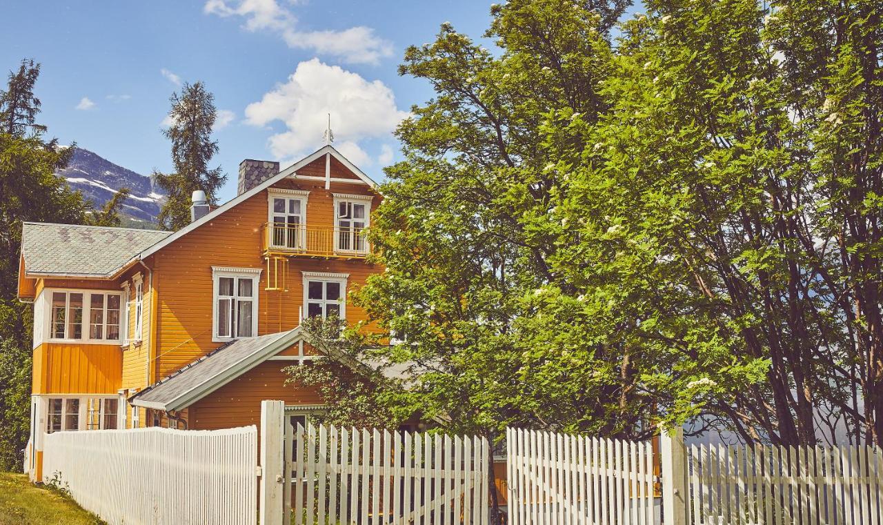Sommerhotellet Vang I Valdres Exterior photo